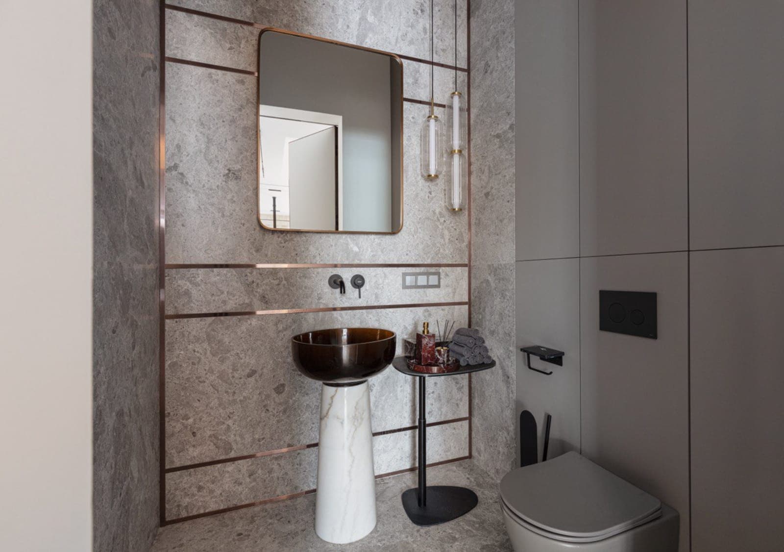 Санузел при входе